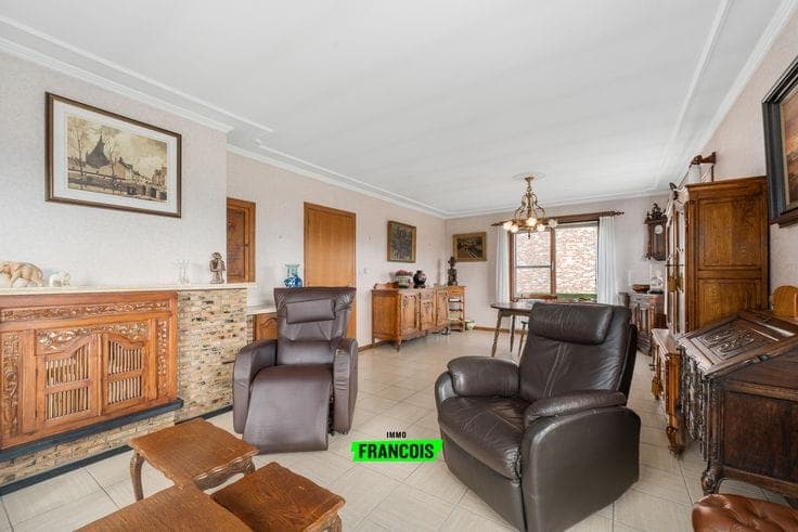 Charming house with potential in a quiet location in Waterv…