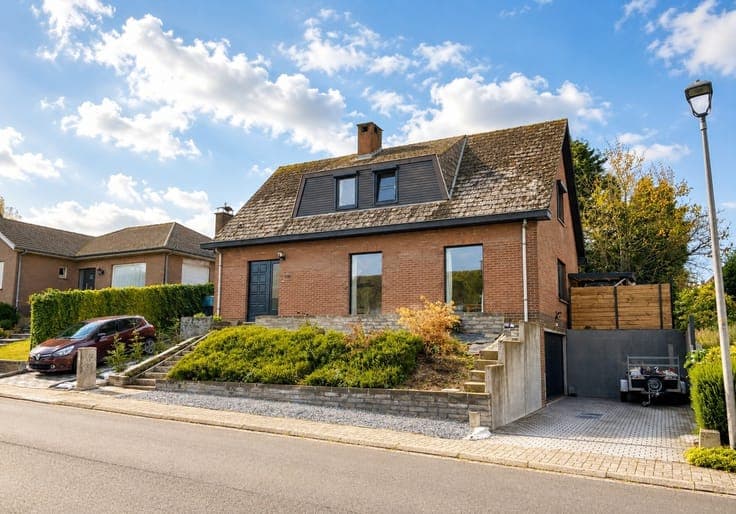 Ruime gezinswoning op mooi perceel in rustige, groene omg...