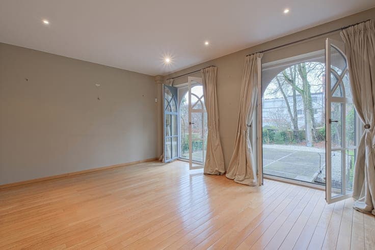 Parc Brugmann – Villa ± 450 sqm gross with garden & garage
