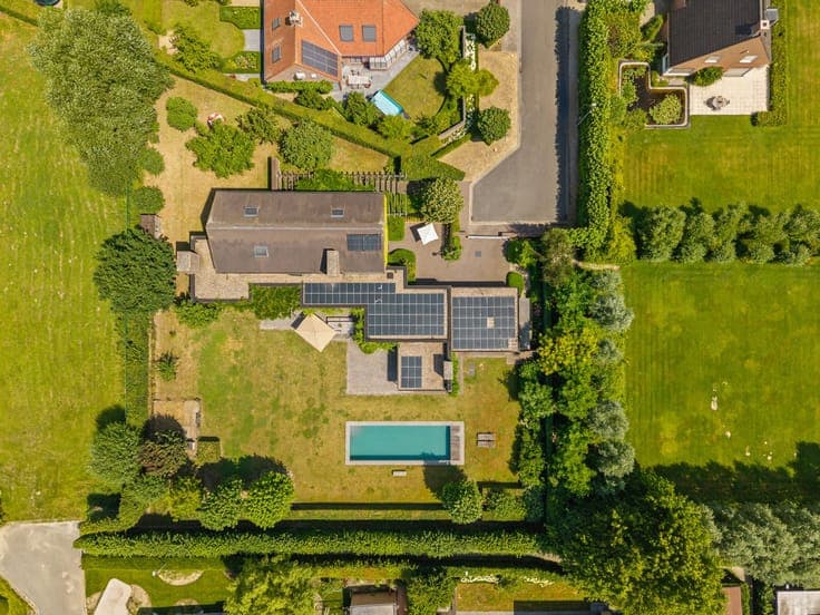 Architecturale villa met zwembad aan Sterrebos - Rumbeke