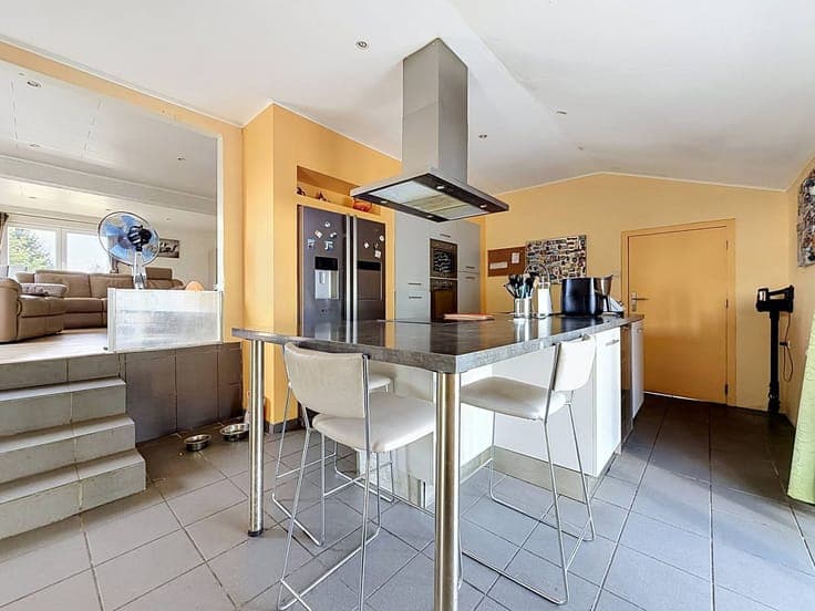 À VENDRE À HAMOIS – Maison 2 chambres avec piscine chauffée