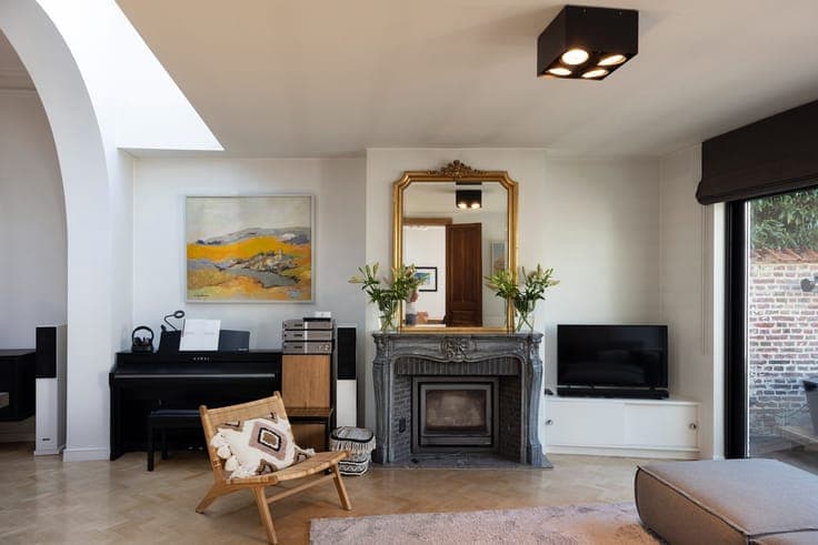 Instapklare, karaktervolle woning met tuin & zwembad.