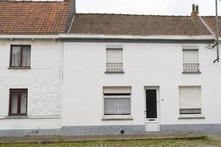 House in Ramegnies-Chin