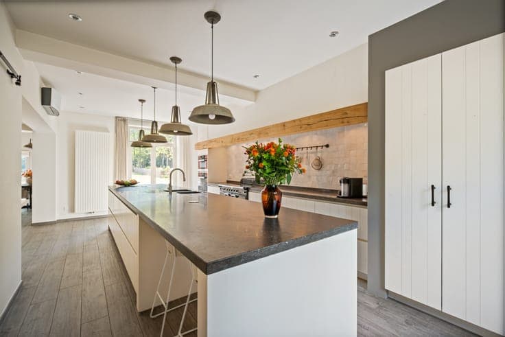 Characterful property on a 8 Ha estate in Balen