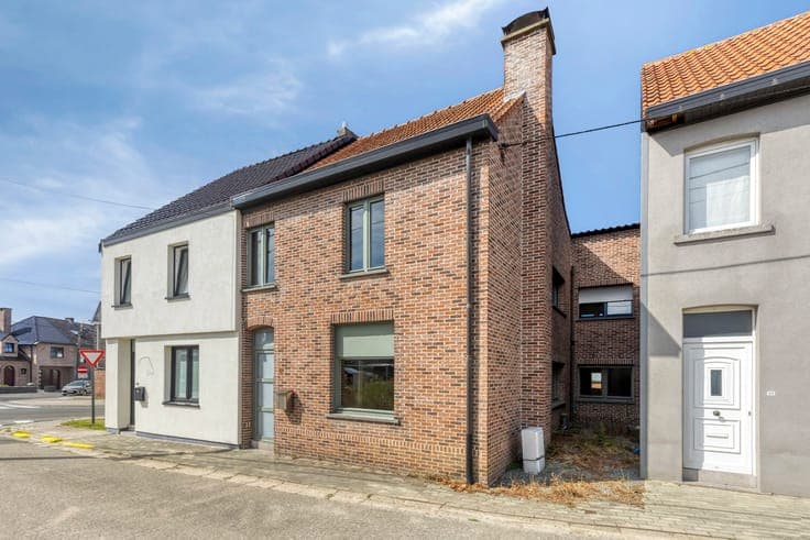 House in Lede