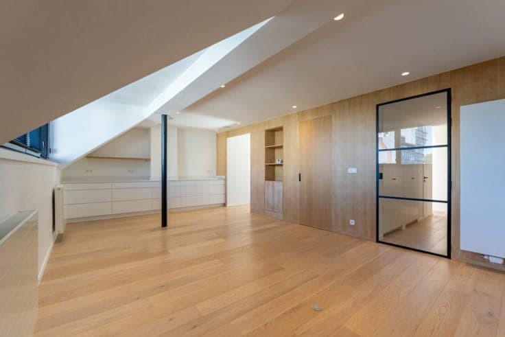 Superbe triplex (4Ch/3Sdb) avec Terrasse et Garage