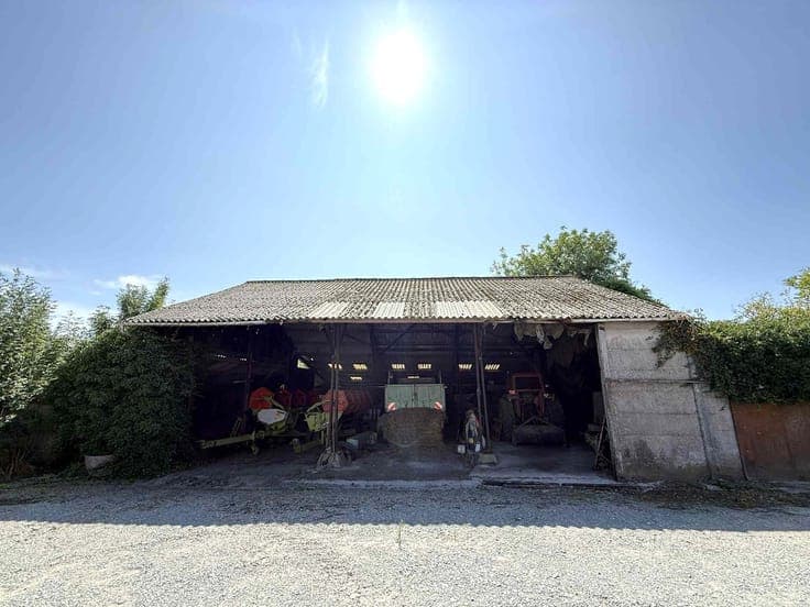 House in Mont-de-l'Enclus