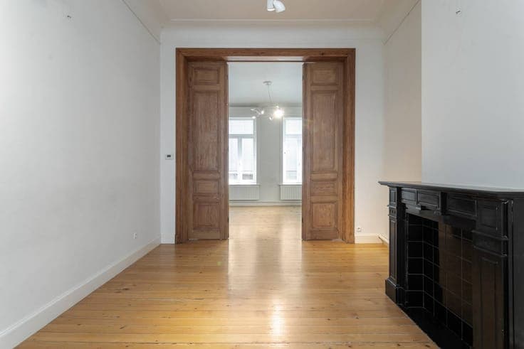 Authentic 4-bedroom townhouse in the heart of Roeselare