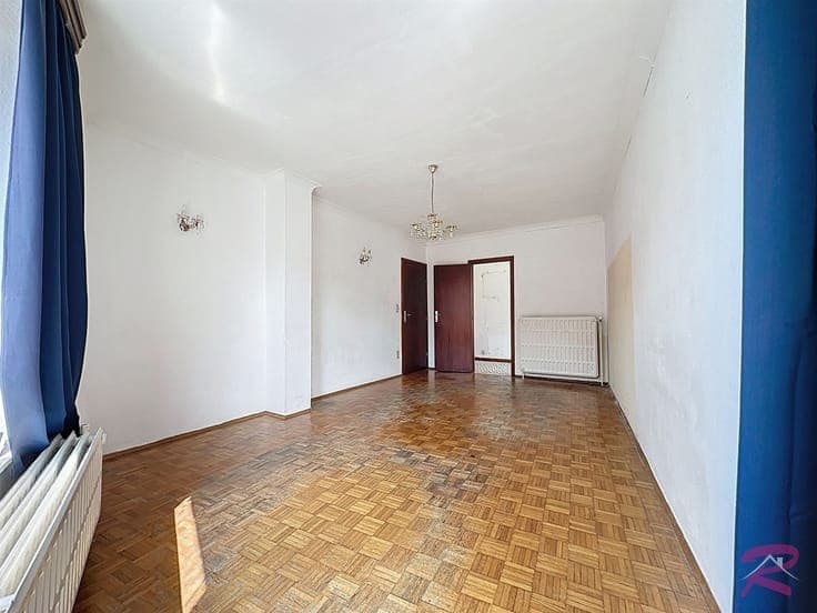 MAISON BEL ETAGE 3F A RENOVER - GARAGE - TERRASSE - JARDIN