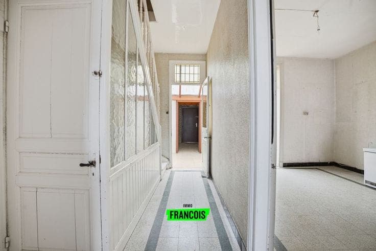 House with exit in Proven