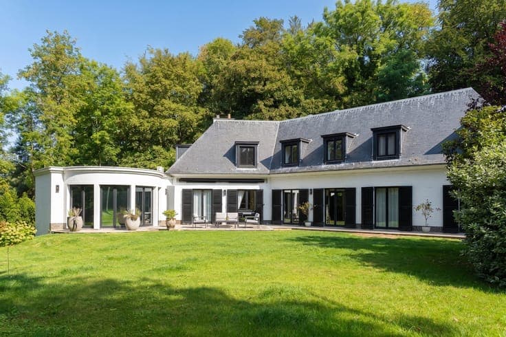 Prince d’Orange – Elegant Villa of ± 620 m² on ± 2,500 m² of
