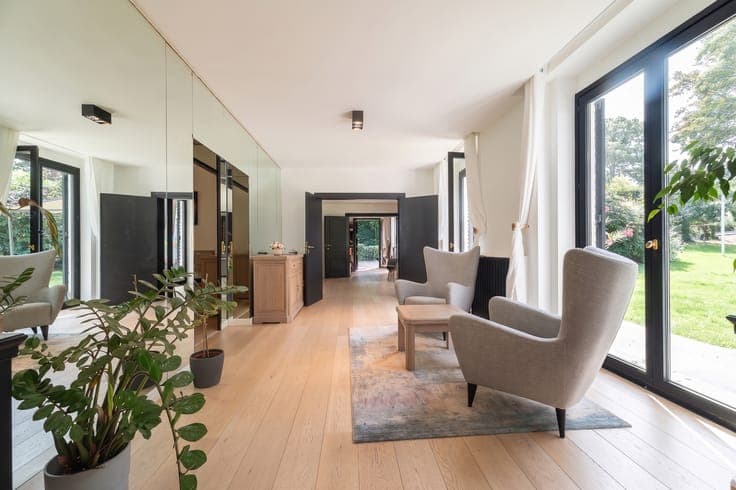 Prince d’Orange – Elegant Villa of ± 620 m² on ± 2,500 m² of