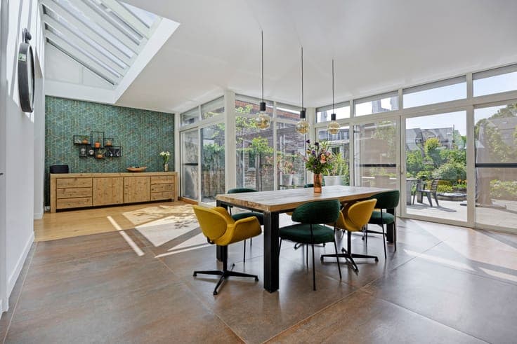 Renovated townhouse | EPC A | Liberal profession possible