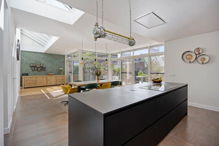 Renovated townhouse | EPC A | Liberal profession possible