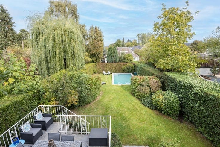 Charming 4-bedroom villa with a pool and a beautiful garden