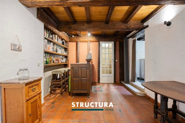 Prachtige woning met ruime loods