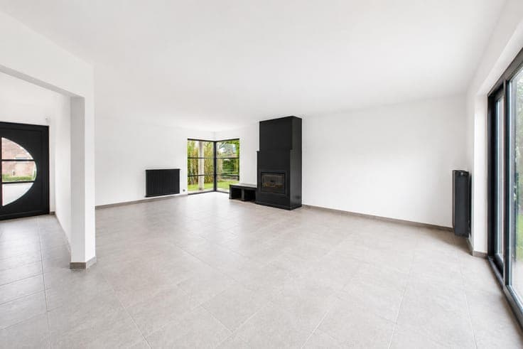 Beautiful villa with pool, pool house and 4 bedrooms