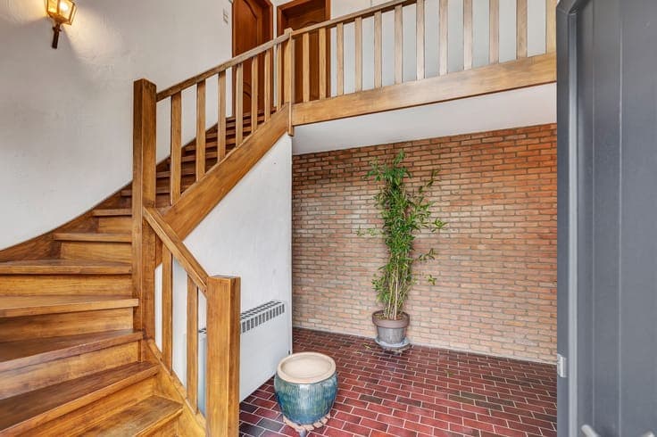 Stately villa with 4 rooms, garden, on quiet cul-de-sac
