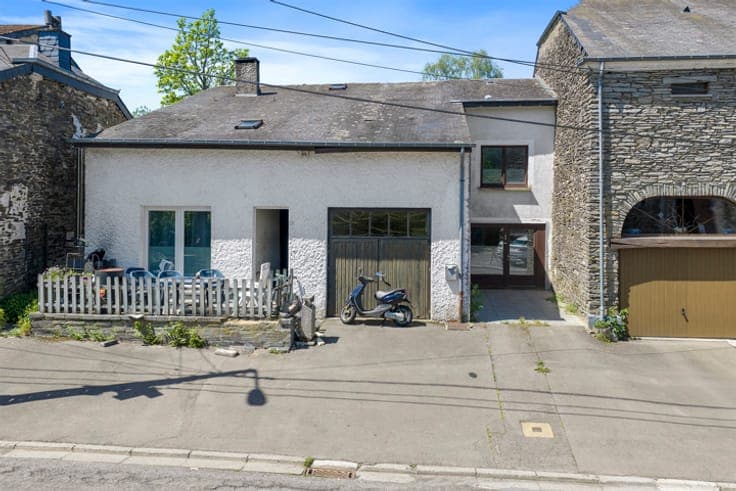 Set of two houses in the heart of Herbeumont