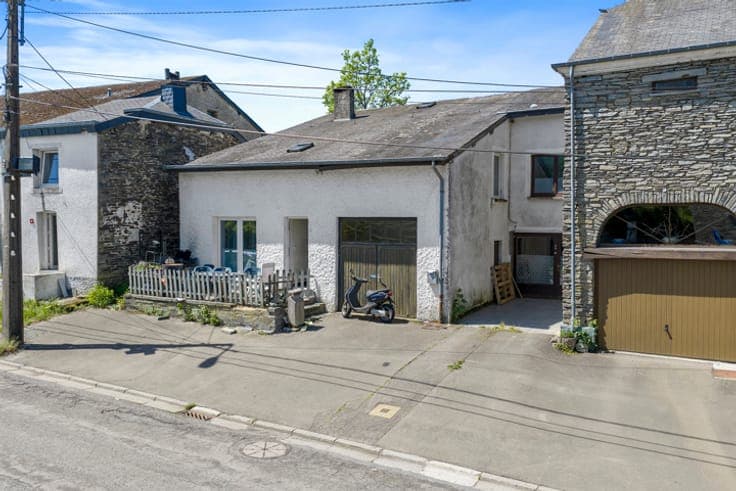 Set of two houses in the heart of Herbeumont