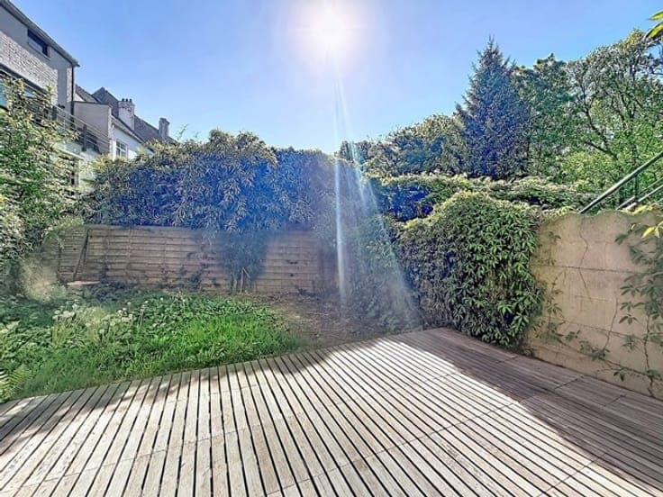 Beautiful 4-bedroom house with garage