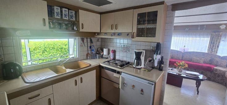 Lovely caravan with garden