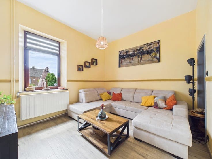 3-bedroom house with TERRACE & GARDEN