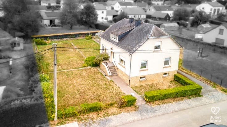 Maison 4 façades à fort potentiel située à Mussy-la-Ville