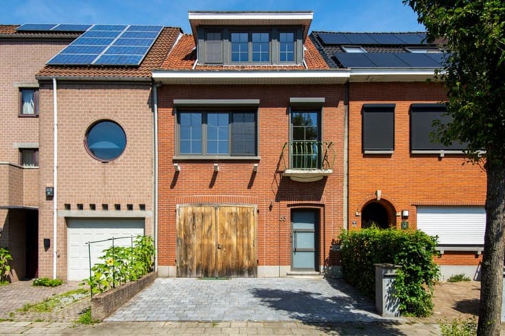 Instapklare gezinswoning op uitstekende ligging