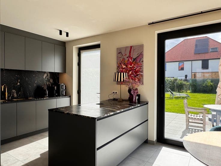 Energiezuinige halfopen woning met tuin in Astene (Deinze).