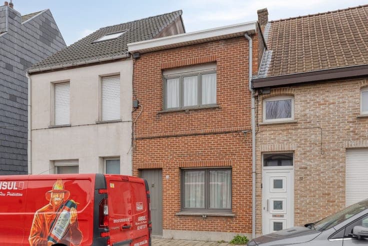 Te koop: deels gerenoveerd huis in Willebroek