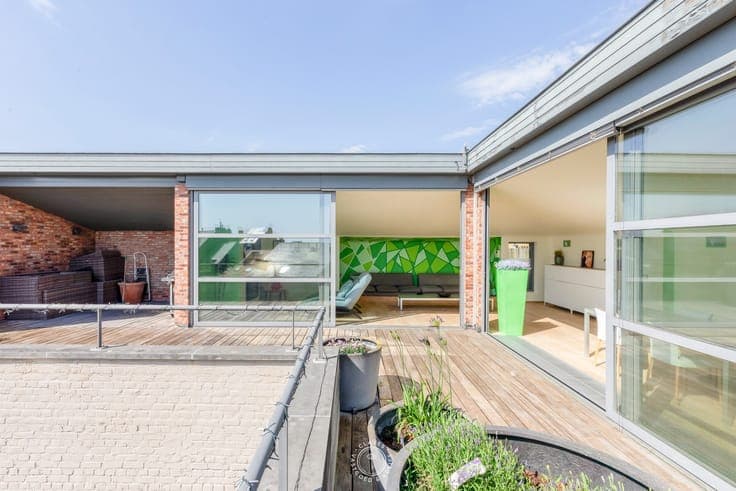 Unieke en eigenzinnige stadswoning (voormalig pakhuis)