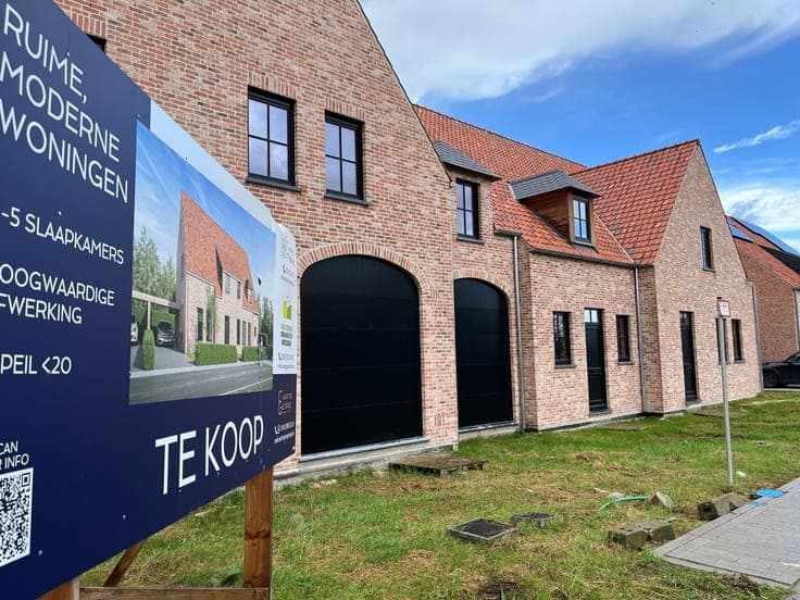Spacious semi-detached house with 3 bedrooms and versatile a