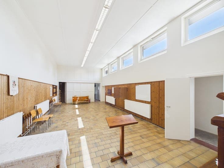 Mixed-Use Property with FUNCTION ROOM & 3-Bedroom House