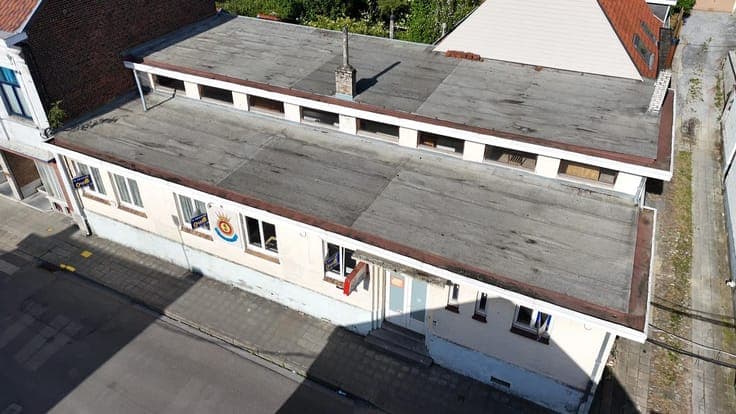 Mixed-Use Property with FUNCTION ROOM & 3-Bedroom House