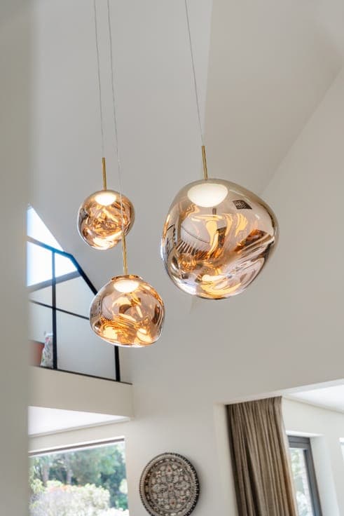 Exclusieve, volledig gerenoveerde villa met 5 slaapkamers...