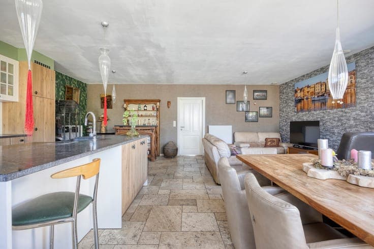 Move-in Ready Family Home with 4 Bedrooms