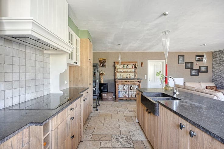 Move-in Ready Family Home with 4 Bedrooms