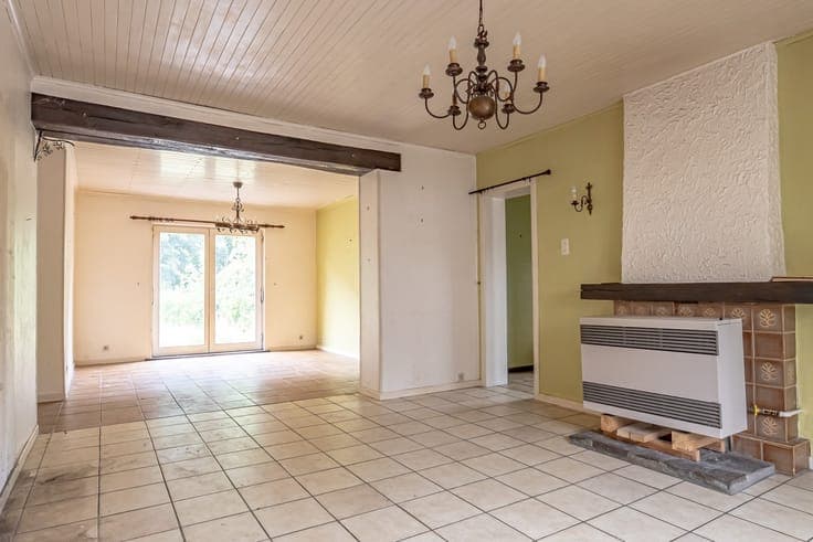 Maison 2 chambres à rénover dans quartier prisé et calme