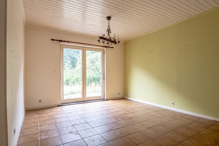 Maison 2 chambres à rénover dans quartier prisé et calme