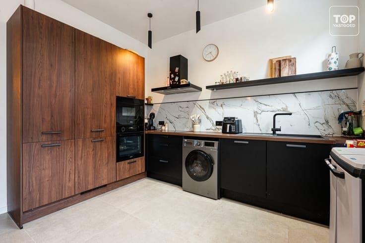 Recent gerenoveerde woning met 4 slaapkamers op TOPlocatie
