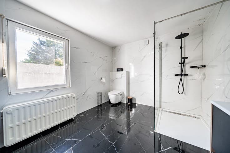 Fully renovated 3-bedroom terraced house with garden