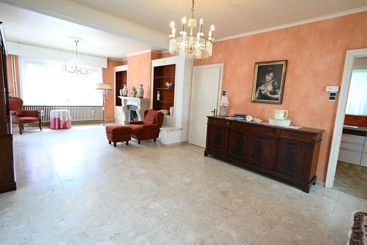 STATIGE villa op MOOI PERCEEL van 614m²!