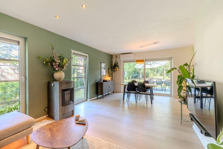 Instapklare gerenoveerde woning in een groene en rustige ...