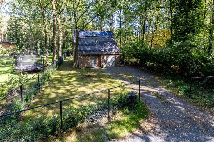 Instapklare gerenoveerde woning in een groene en rustige ...