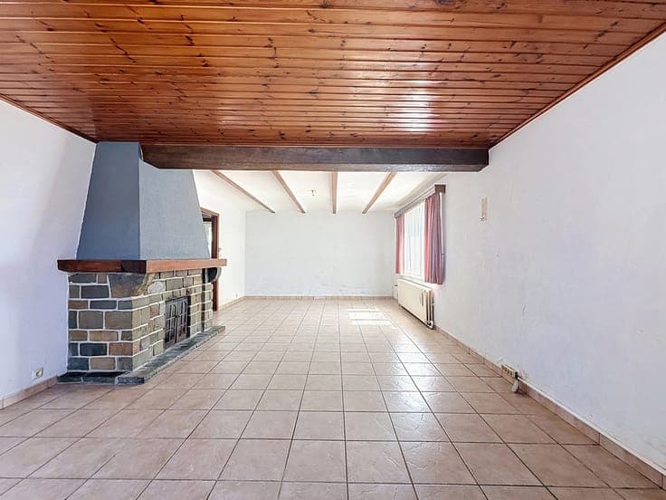 Maison 2 chambres + bureau avec garage et jardin