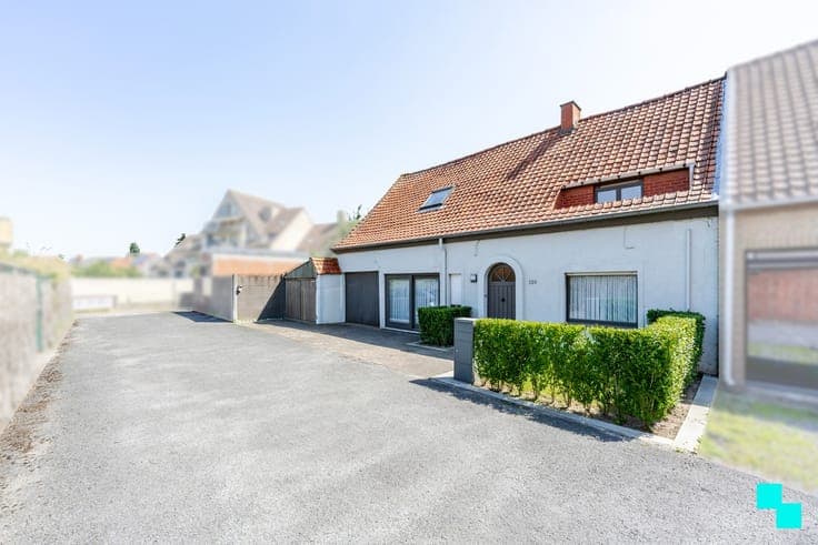 Charmante HOB met garage en leuke tuin - Roeselare