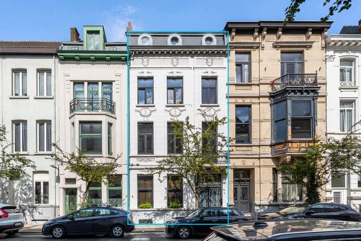 Stylish luxury townhouse at 't Zuid with ample outdoor space