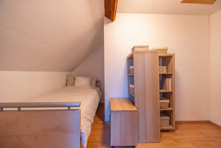 Belle maison, 3 façades, 3 chambres - Faire offre àpd 245.00