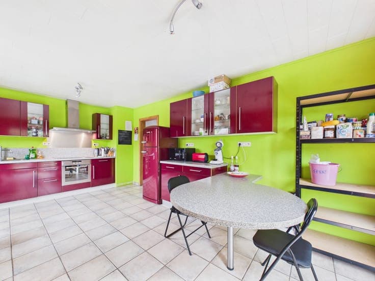 Lustin – Villa avec espace professionnel